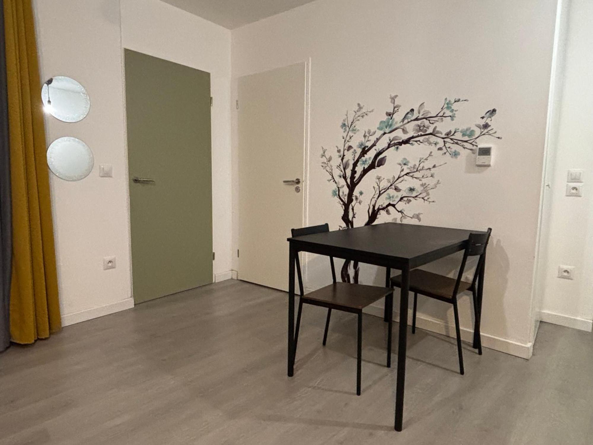 Villejuif - Metro Leo Lagrange - 2 Pieces Avec Balcon Exterior photo